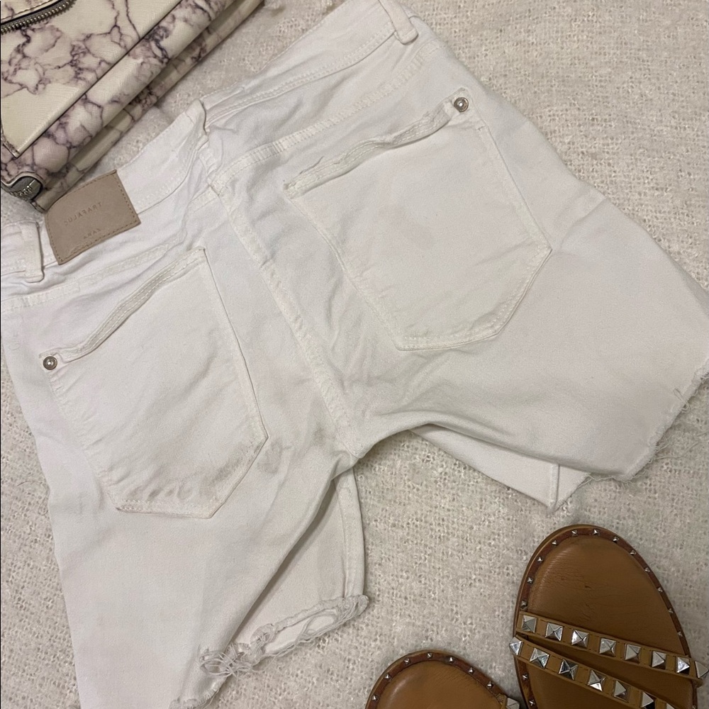 White Zara shorts